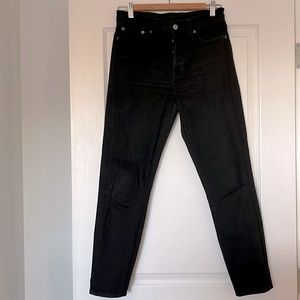Women’s Levi’s jeans “Wedgie” fit.